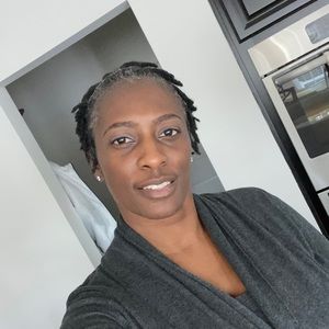 Meet your Posher, Tira